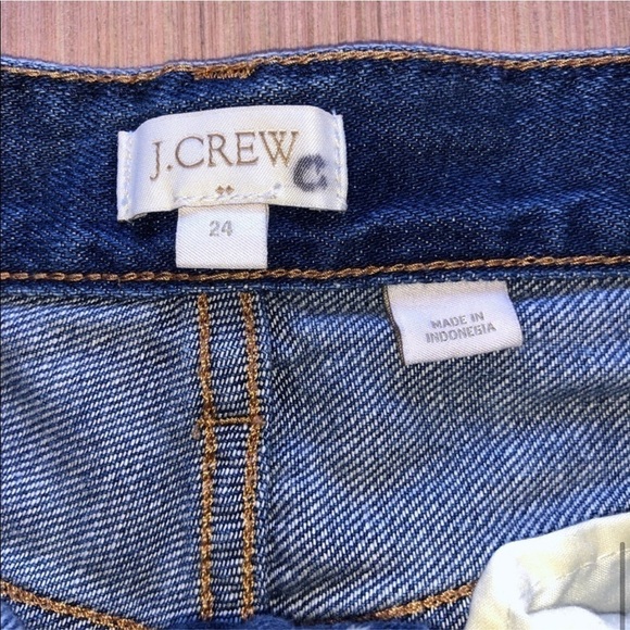Women's J. Crew Cuffed Denim Jean Shorts - Picture 4 of 8